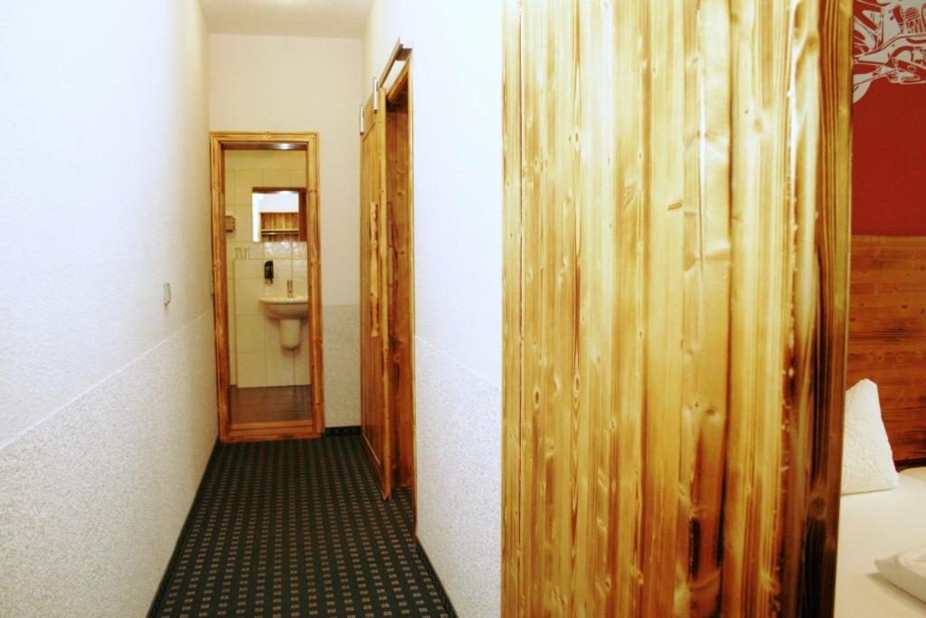 Postel nebo postele na pokoji v ubytování Dein Hotel