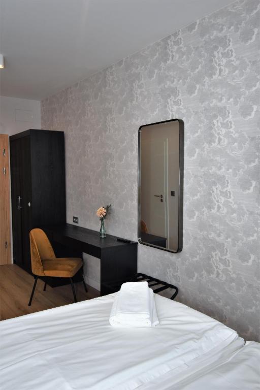Patio Riverfront Aparthotel - Resim 31