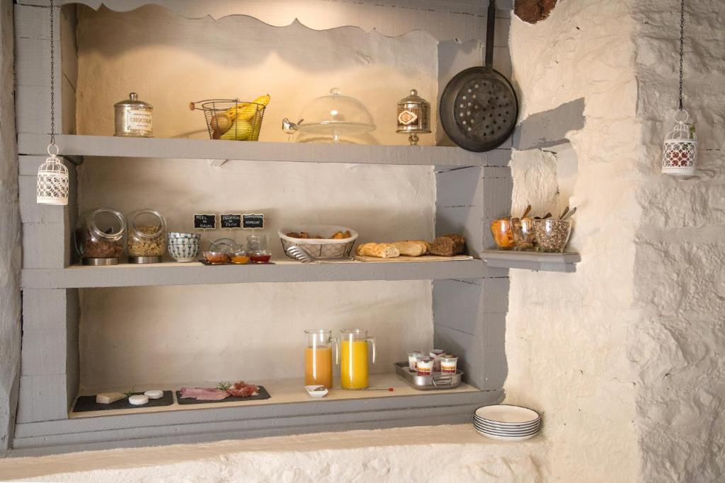 Kuchyň nebo kuchyňský kout v ubytování Maison Lapopie chambres et gîte