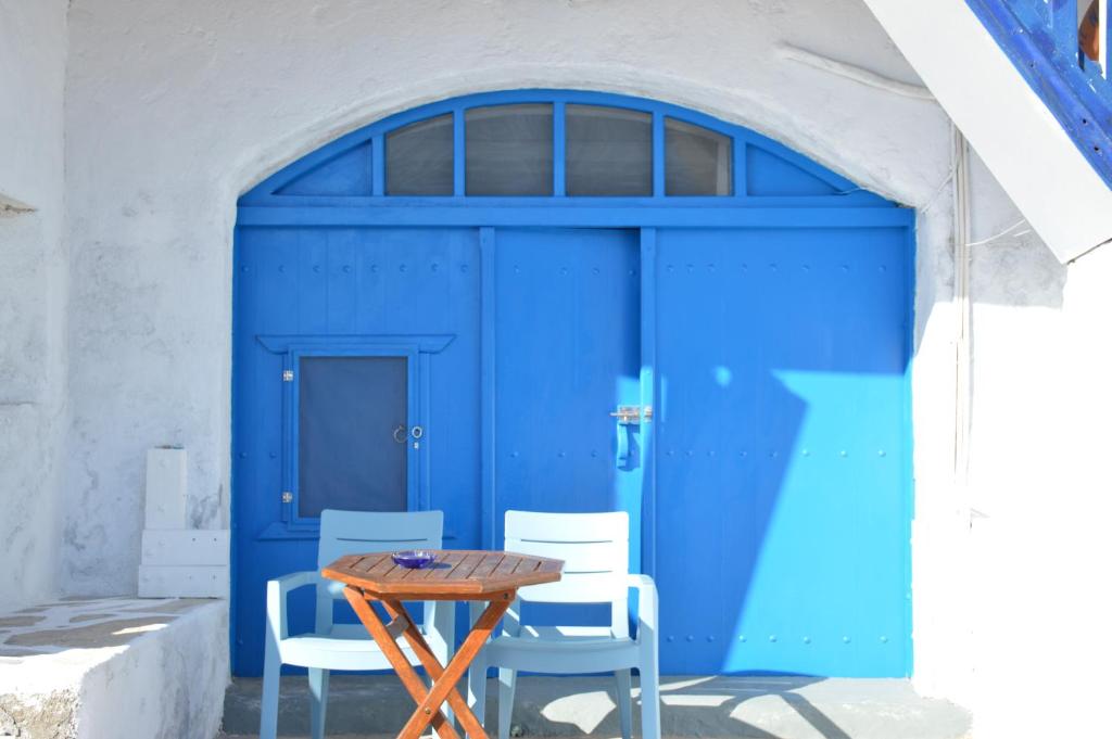 Fotografie z fotogalerie ubytování Captain's Boathouse, Klima Beach v destinaci Klima