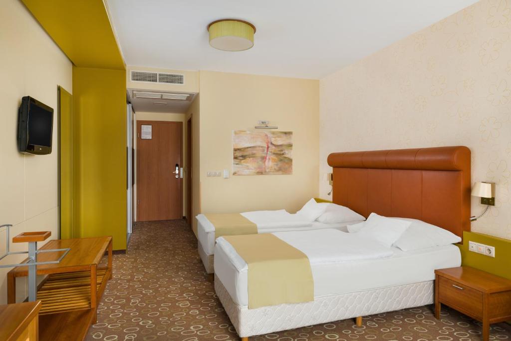 Corso Hotel Pécs - Salle Double Ou Jumelle Standard