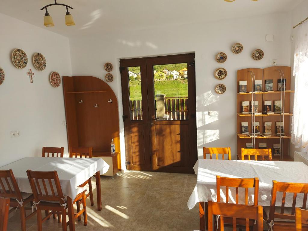 Fotografie z fotogalerie ubytování Pensiunea Albina v destinaci Sînnicoară