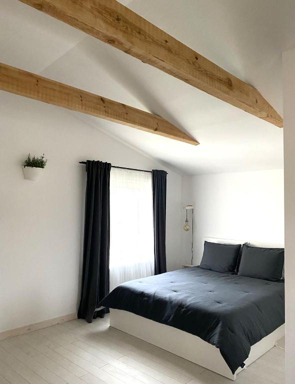 Postel nebo postele na pokoji v ubytování West Key Apartment