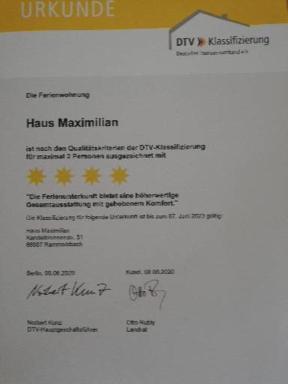 uma página de um website com um cartão Visa em Haus Maximilian em Rammelsbach