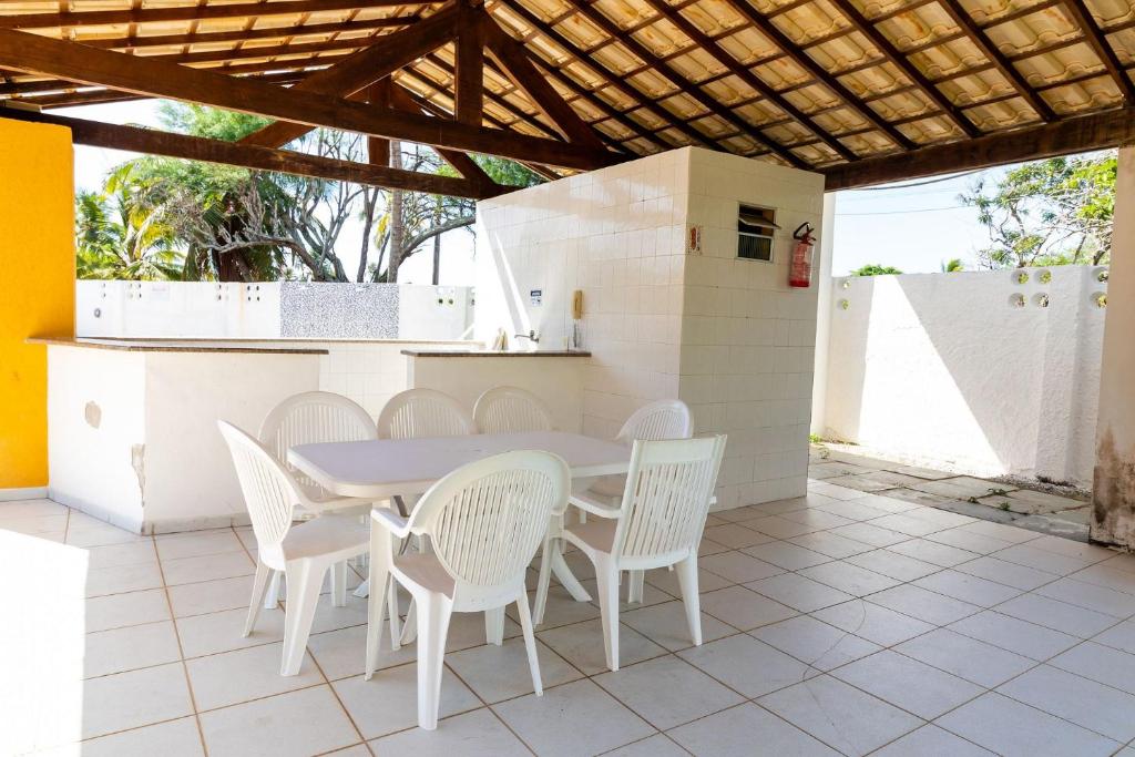  GB12 Village 3 Suítes em Guarajuba a 200m da Praia