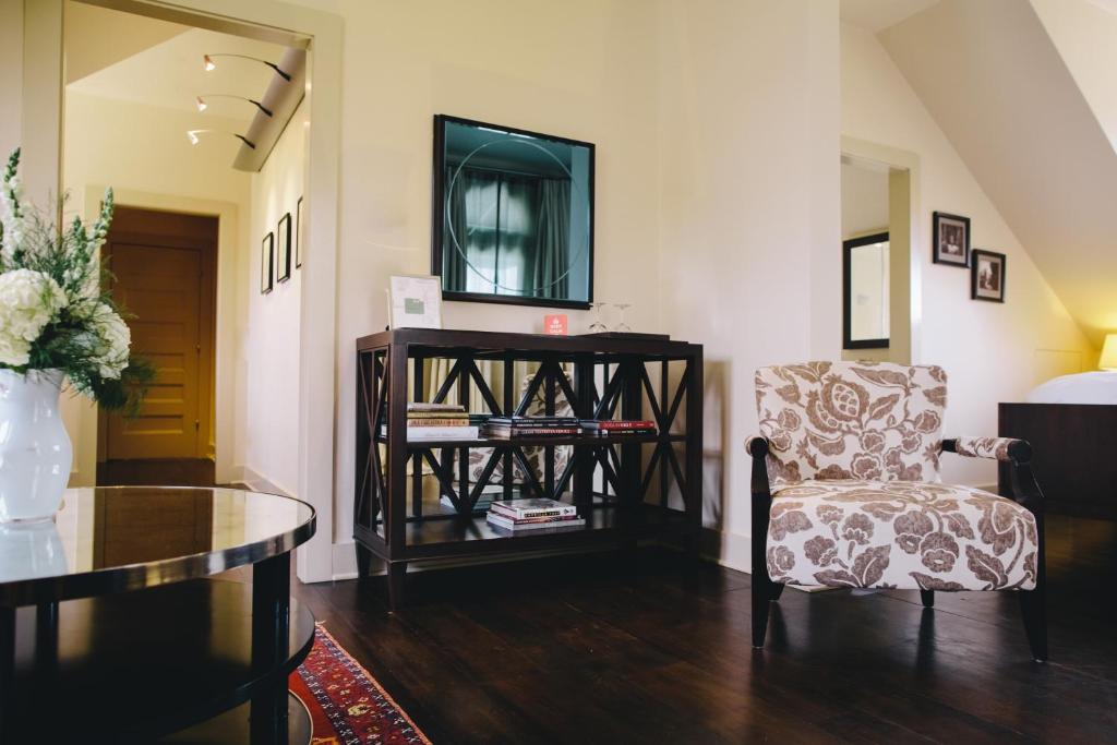 Stonehurst Place Bed & Breakfast photo 4