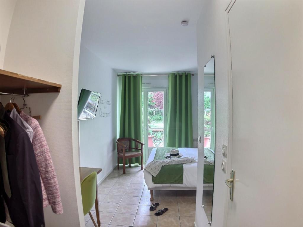 Logis Hôtel du Château - Tweepersoonskamer Met Terras