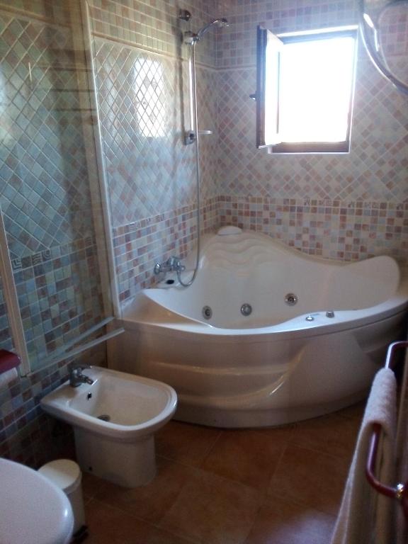Koupelna v ubytování Las Cabañas de Pimiango