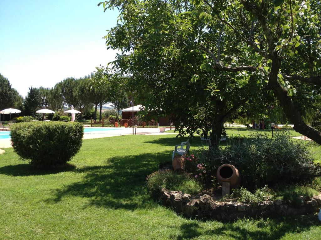 A garden outside I Chiari