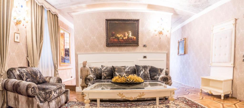 Część wypoczynkowa w obiekcie EGO' Boutique Hotel - The Silk Road