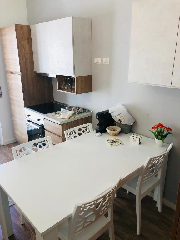 Kuchyň nebo kuchyňský kout v ubytování B&B Degli Artisti Suite
