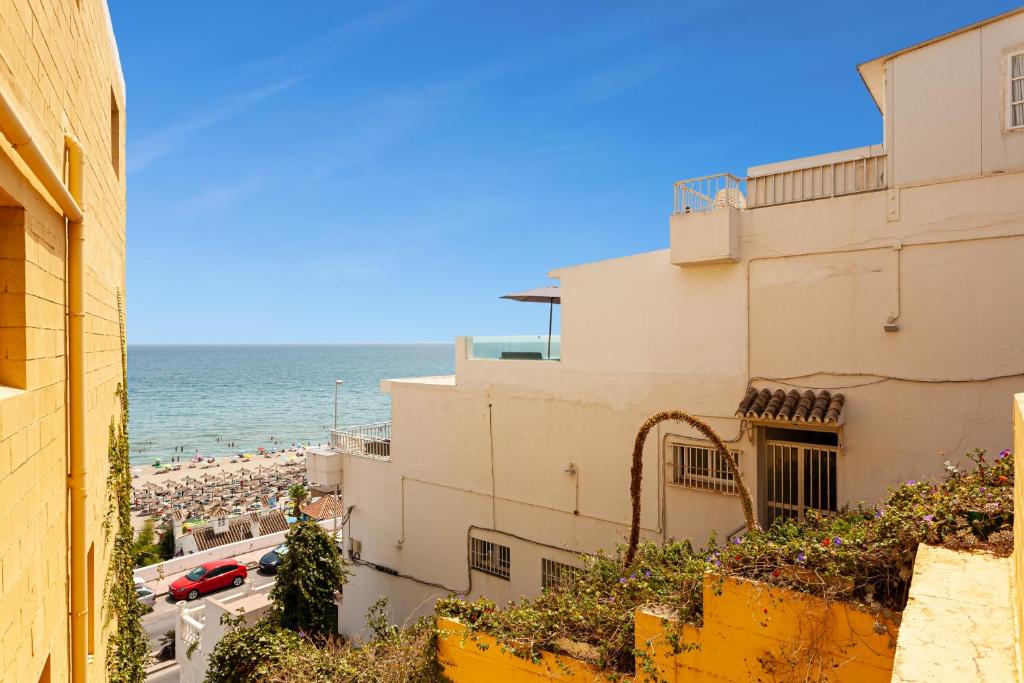 Zdjęcie z galerii obiektu 100% SEAVIEW, 2 minutes to the BEACH and PARKING w mieście Benalmádena