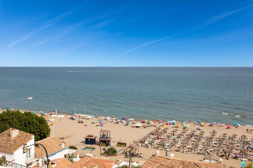 Zdjęcie z galerii obiektu 100% SEAVIEW, 2 minutes to the BEACH and PARKING w mieście Benalmádena