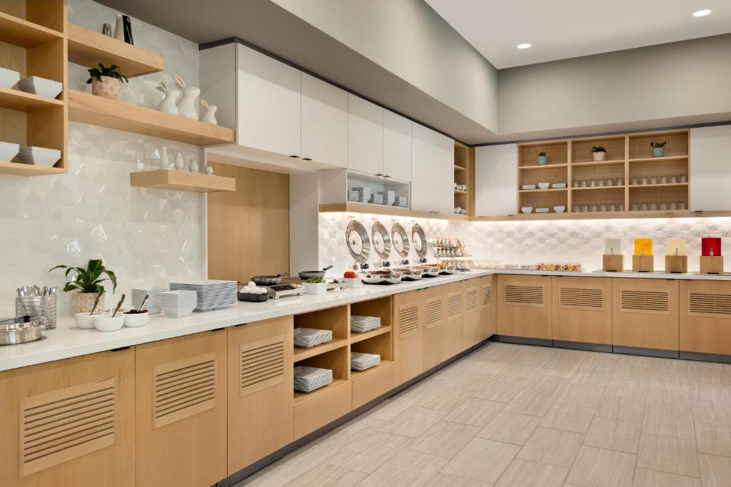 Hyatt House Atlanta Perimeter Center photo