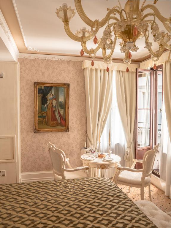 Część wypoczynkowa w obiekcie EGO' Boutique Hotel - The Silk Road