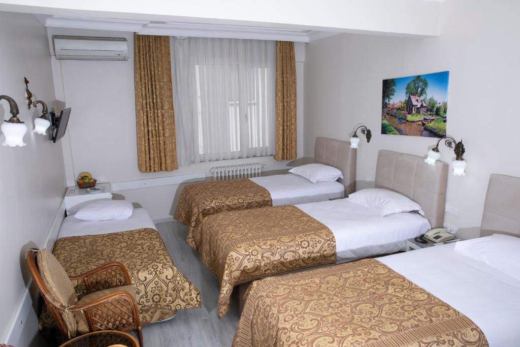 Hali Hotel - Economy Triple Room