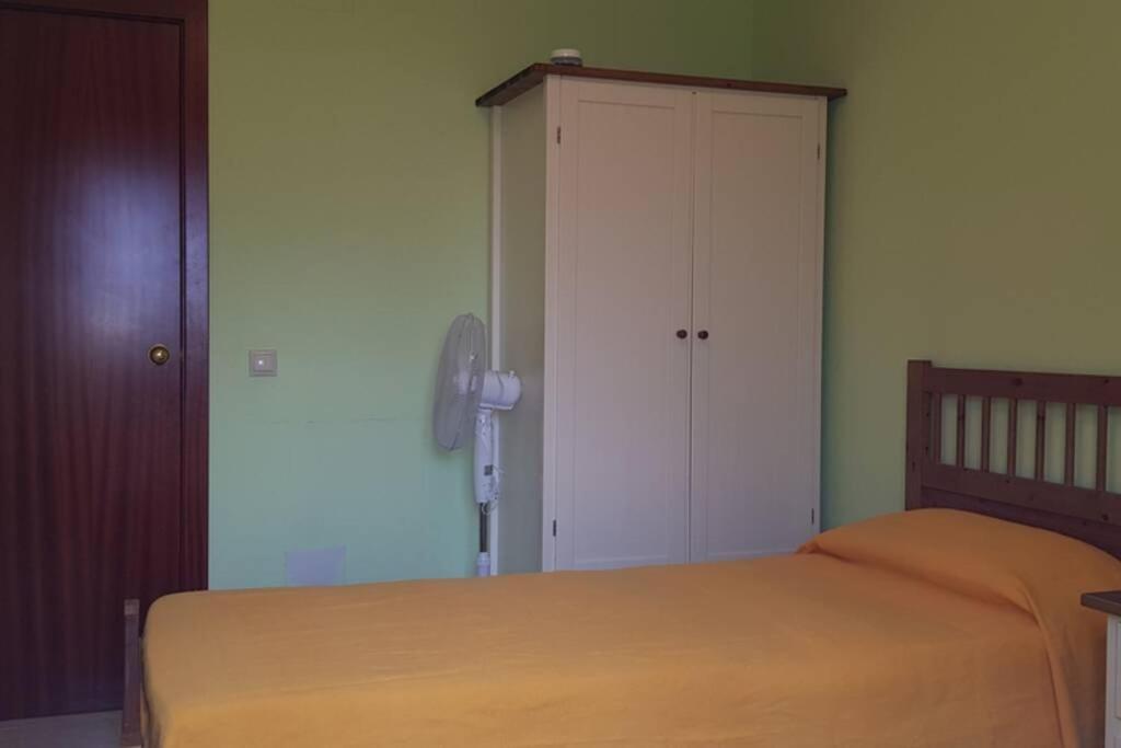 Postel nebo postele na pokoji v ubytování Villa MIAMI PLAYA EN ESPAGNE