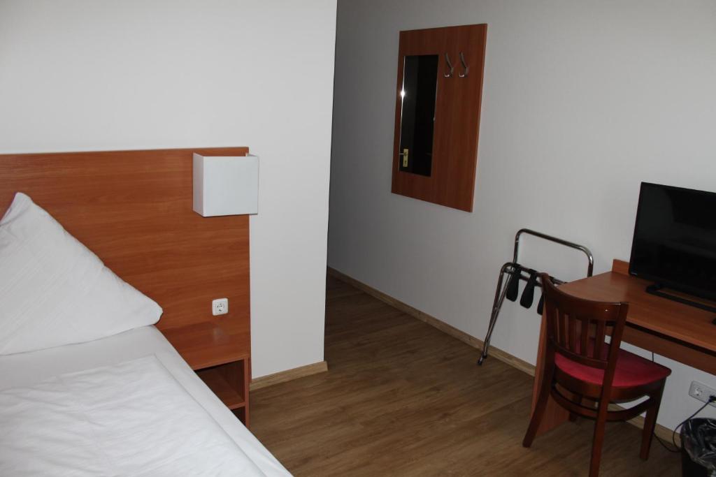 Stadt-Gut-Hotel Zum Rathaus - Single Room