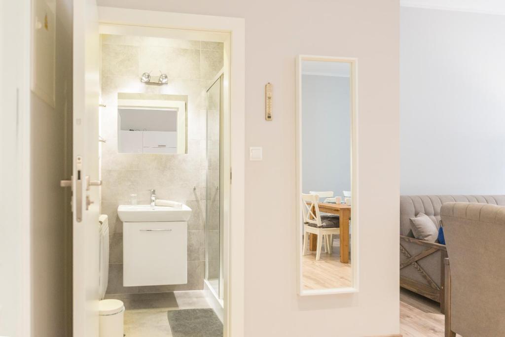 Kúpeľňa v ubytovaní Apartament pod Twierdzą