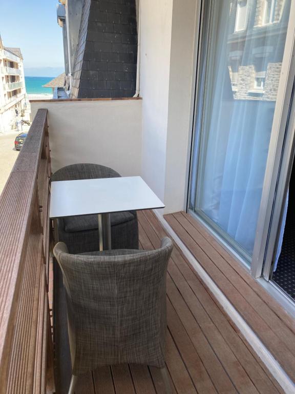 Balkón nebo terasa v ubytování Hotel Georges