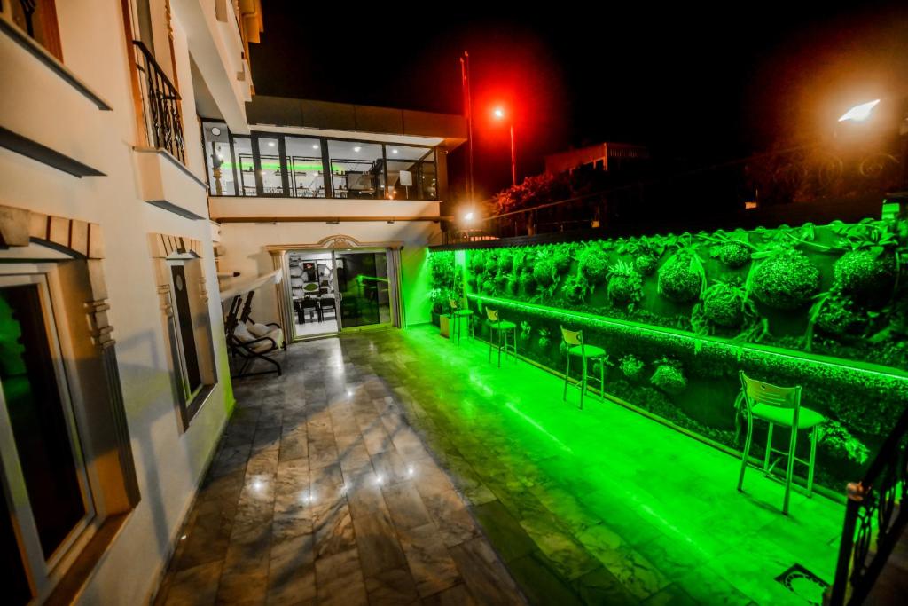 Budova, kde se hotel nachází