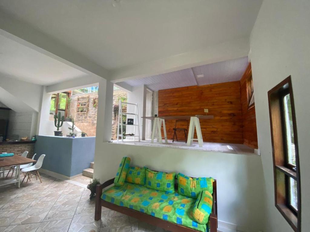  Casa Ampla com Piscina e Piscina Natural.