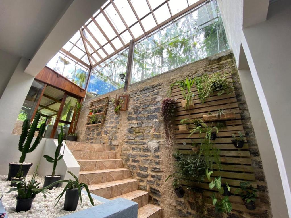  Casa Ampla com Piscina e Piscina Natural.