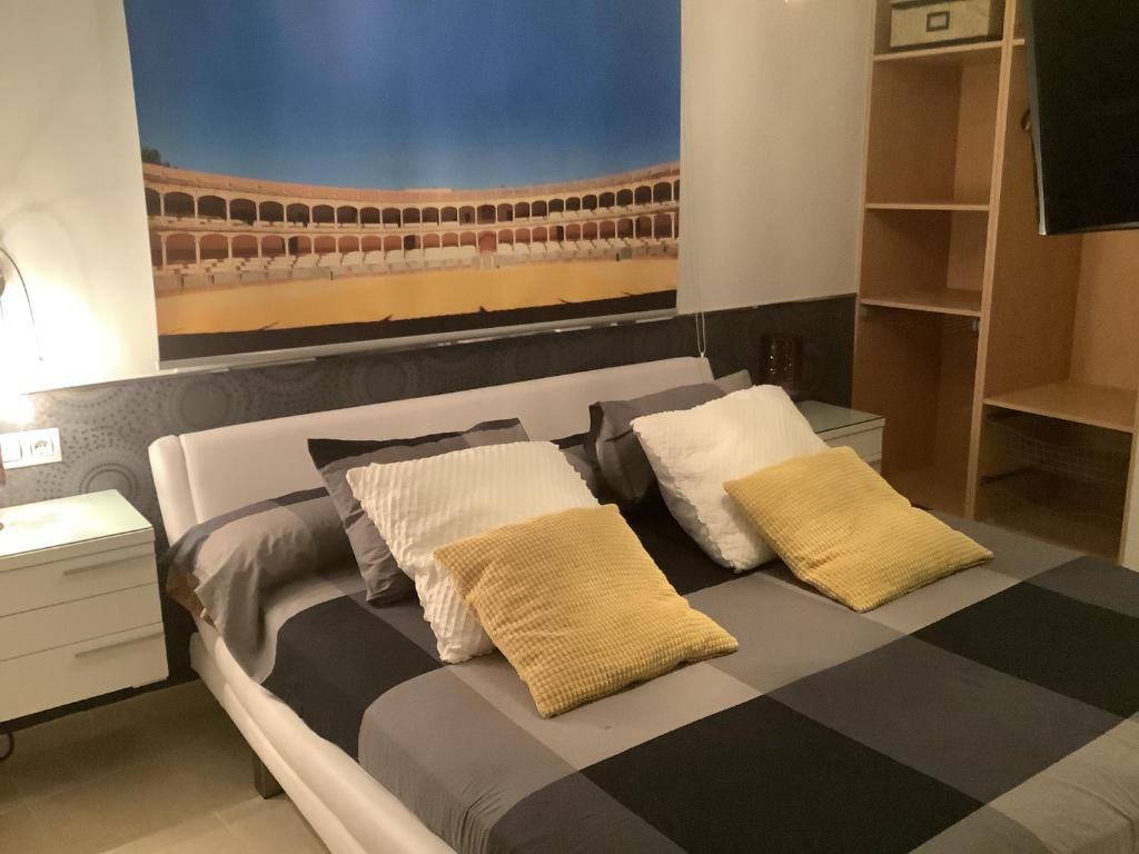 ÁTICO RILQUE, Apartamentos Independientes con Jacuzzi Privado y Terraza en Ronda - 7