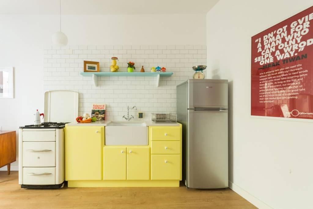 Kuchnia lub aneks kuchenny w obiekcie Stylish one bedroom flat