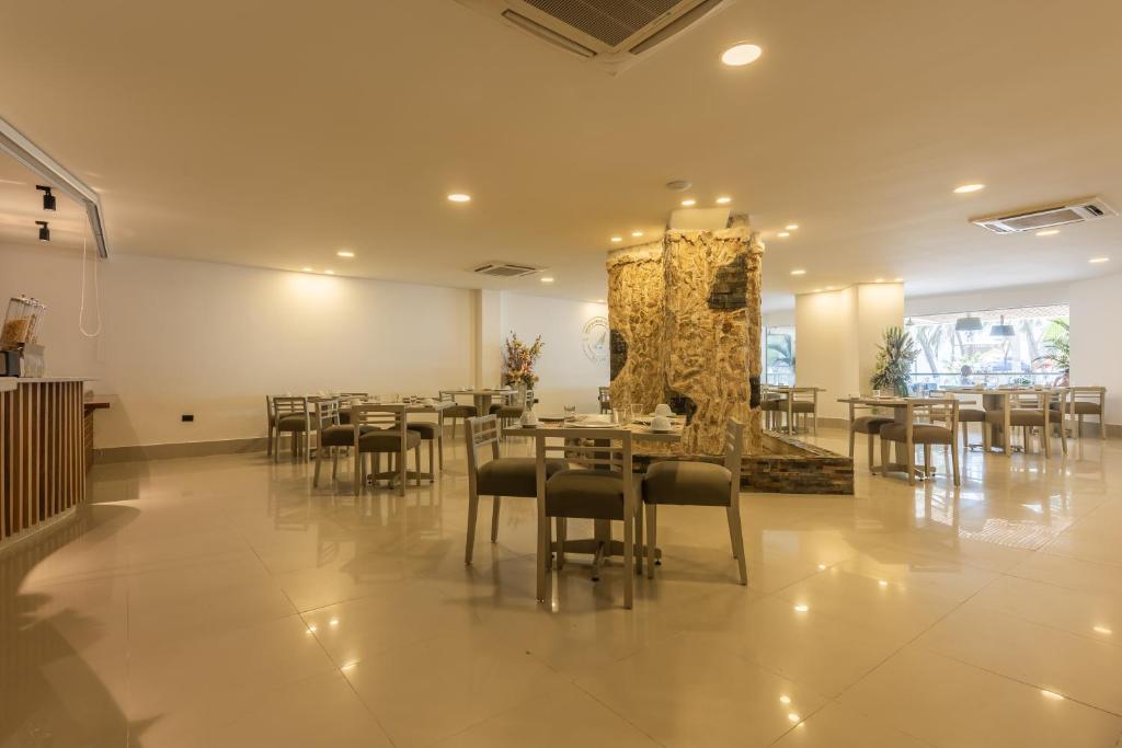 Restaurace v ubytování Hotel Regatta Cartagena