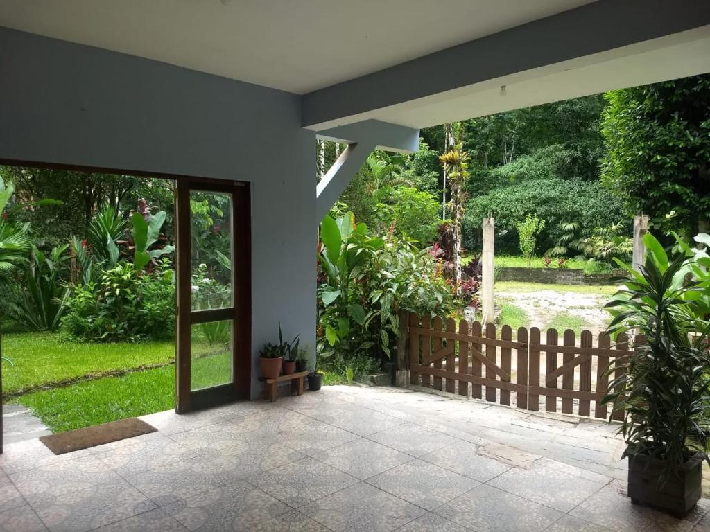  Casa Ampla com Piscina e Piscina Natural.