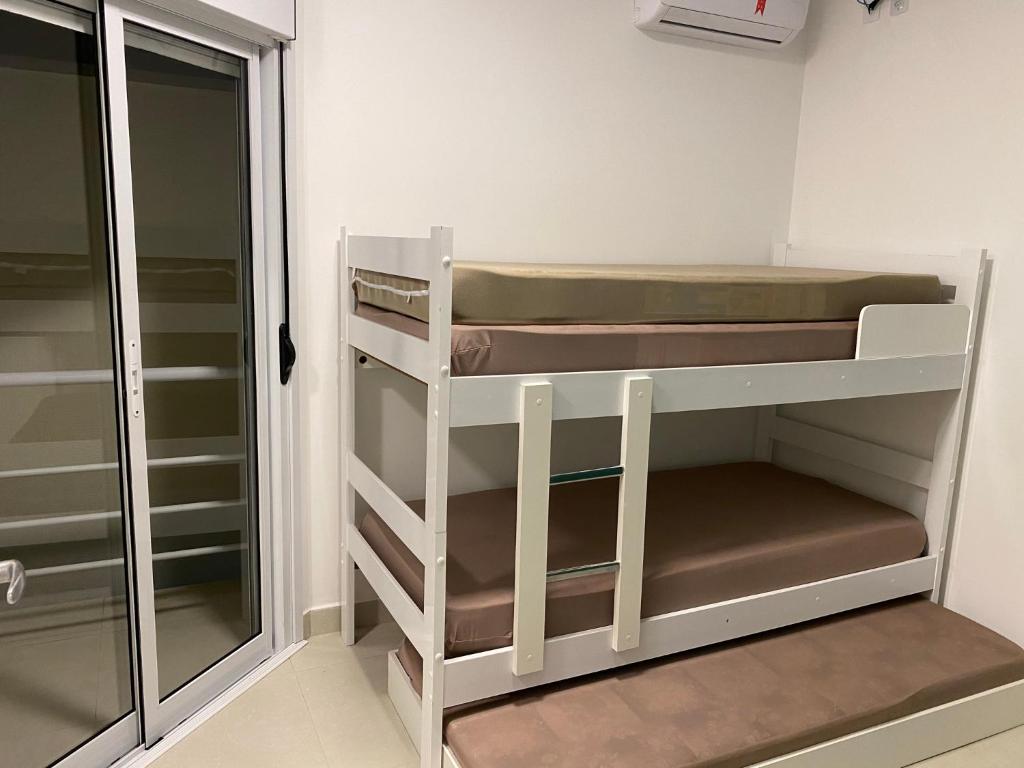  Casa em Juquehy com sua própria piscina!