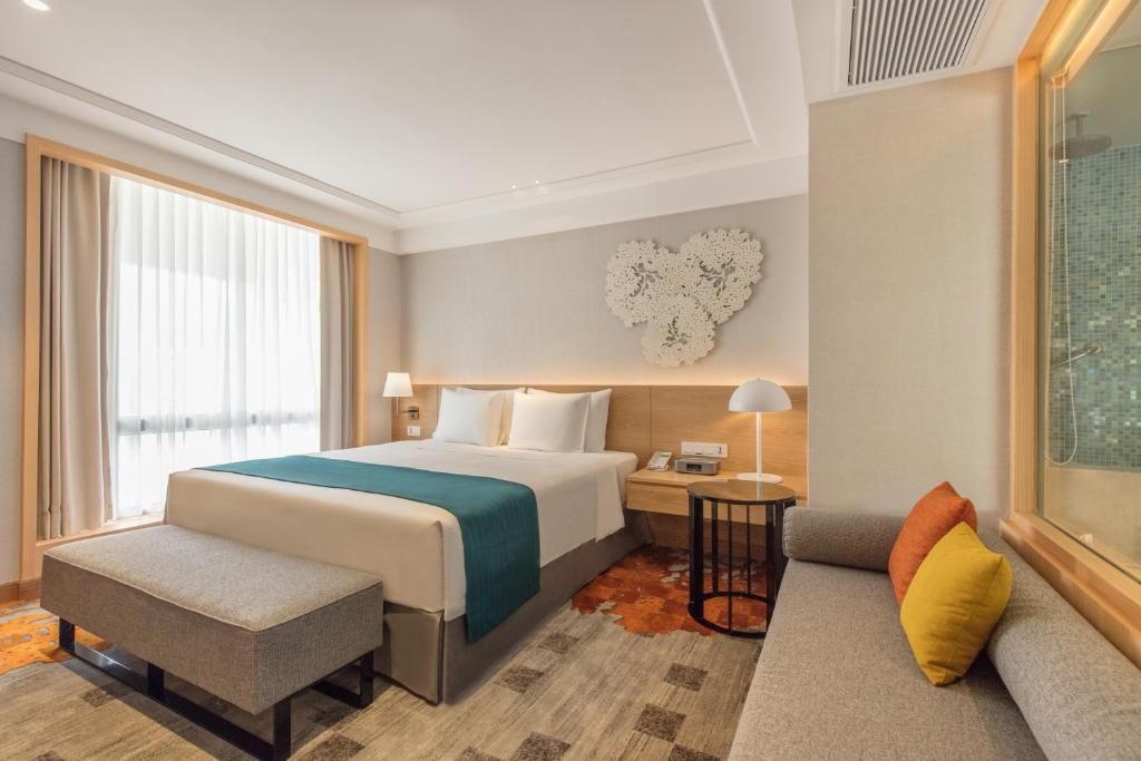 لابی و فضای عمومی Holiday Inn Bangkok by IHG - تصویر ۵