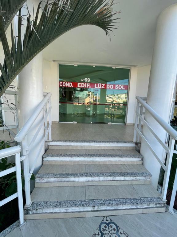  Apt BEIRA MAR COM PISCINA ATÉ 10 PESSOAS
