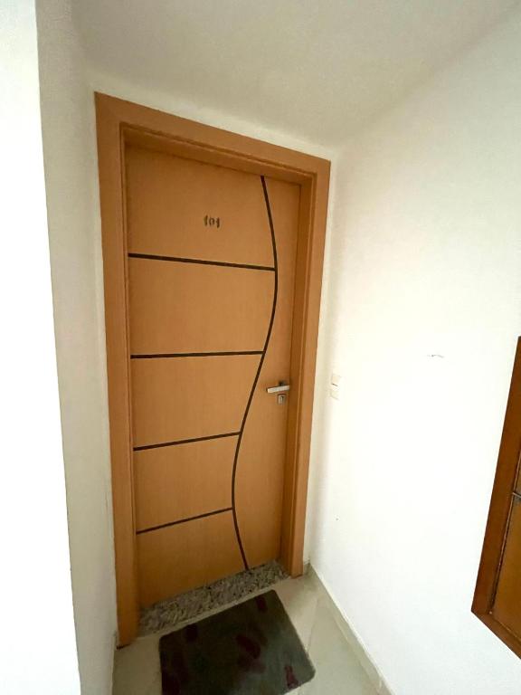  Apt BEIRA MAR COM PISCINA ATÉ 10 PESSOAS