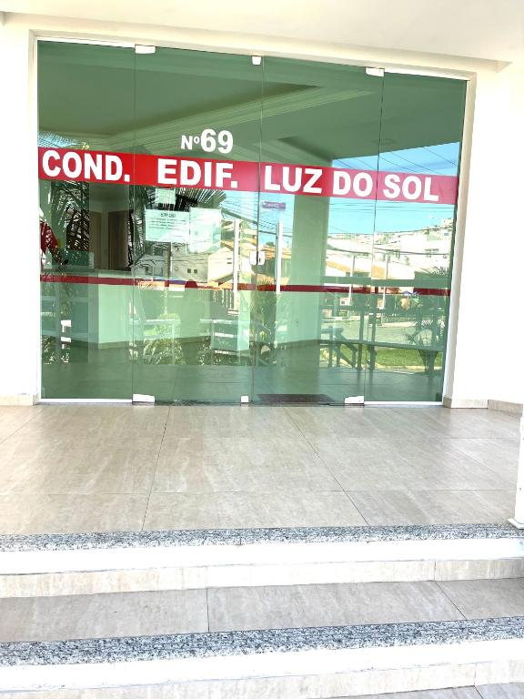  Apt BEIRA MAR COM PISCINA ATÉ 10 PESSOAS
