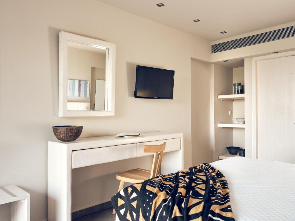 TV a/nebo společenská místnost v ubytování Ionian Hill Hotel