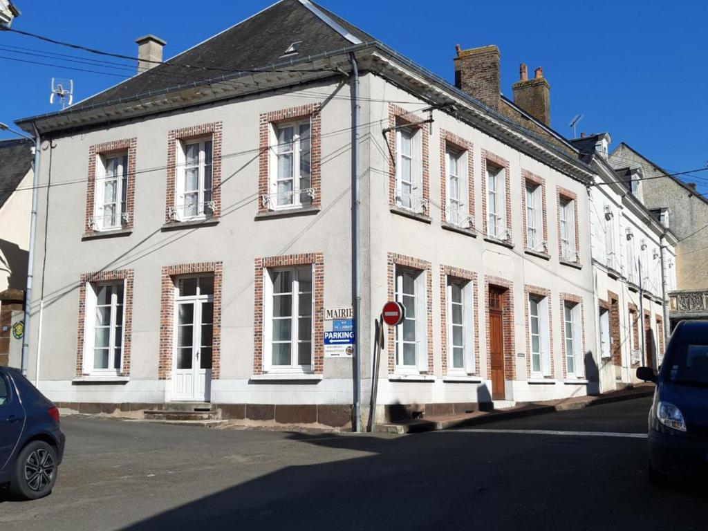 Gîte Sargé-sur-Braye, 4 pièces, 6 personnes - FR-1-491-260 - Housity