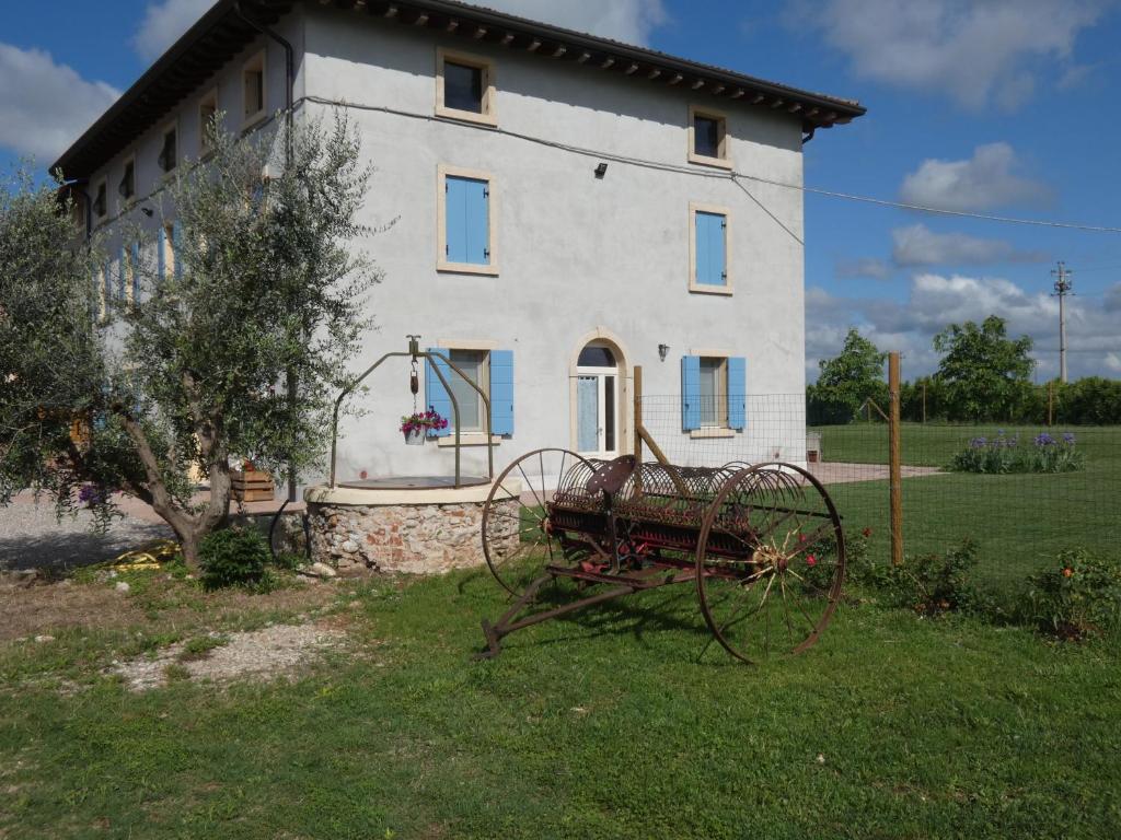 Vonkajšia záhrada v ubytovaní Agriturismo il Fontanile