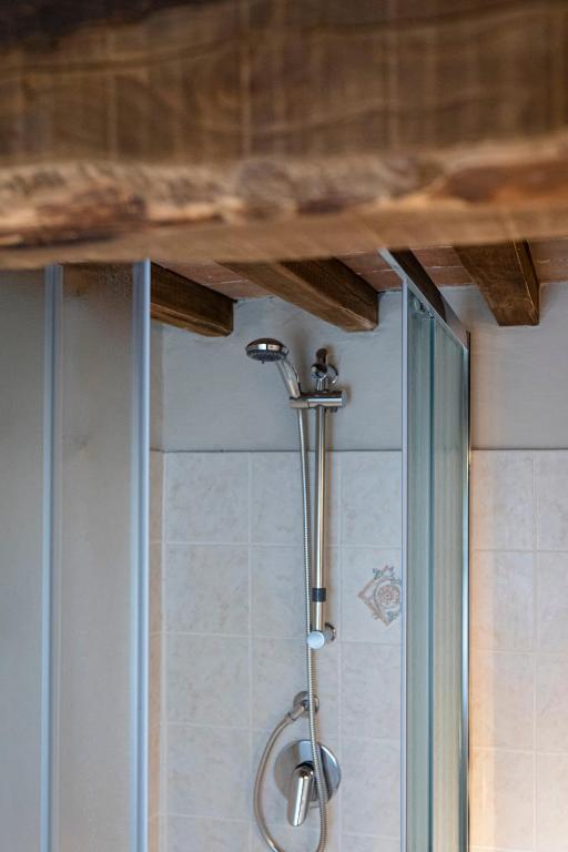 Kúpeľňa v ubytovaní Acqua di Civita Beauty & Rooms in Mercatello
