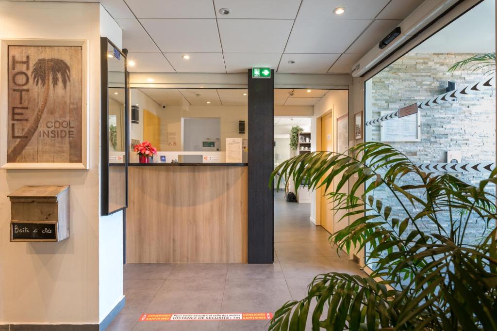 Hôtel Lapeyronie - Resim 18