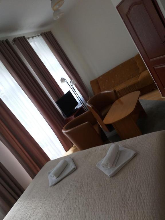 Część wypoczynkowa w obiekcie Pensjonat Zamek Dersława