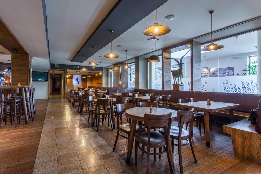 Restaurace v ubytování Hotel Alfa