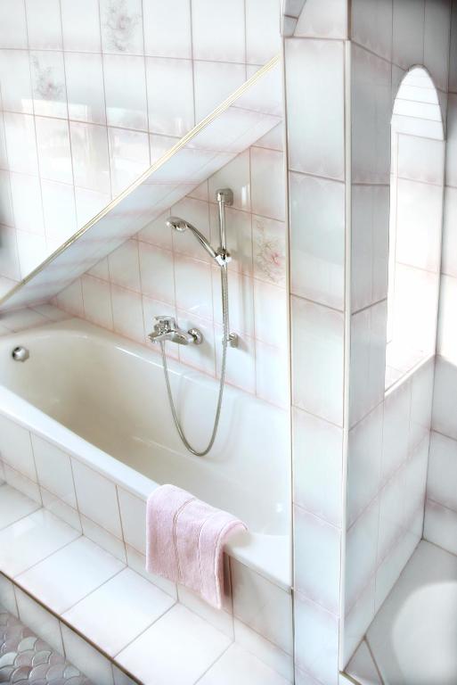 A bathroom at Apartment Elisabeth Stadler