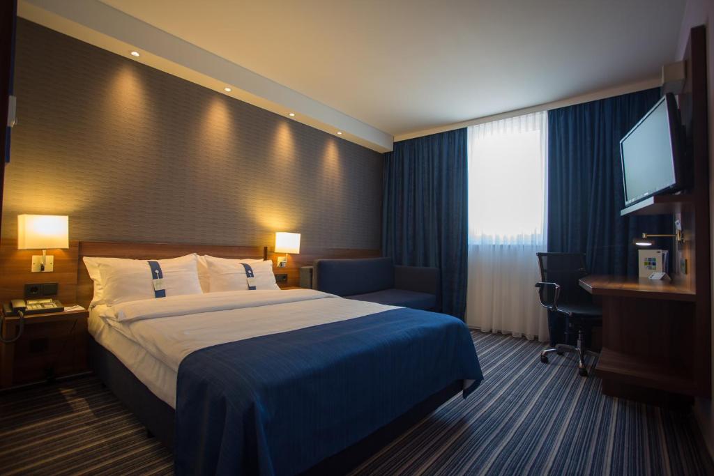 Postel nebo postele na pokoji v ubytování Holiday Inn Express Neunkirchen by IHG