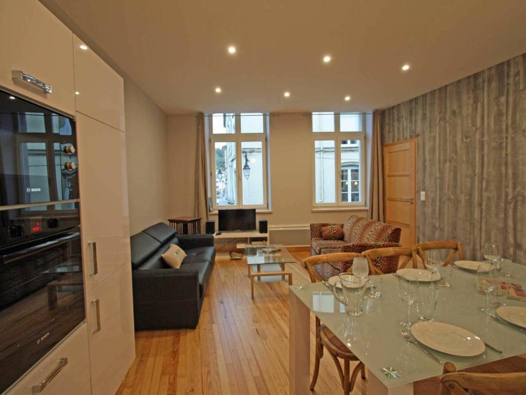 Appartement spacieux au cœur d'Épinal, 3 chambres, proche commodités - FR-1-589-82 - Holiday Home (6 Volwassenen)