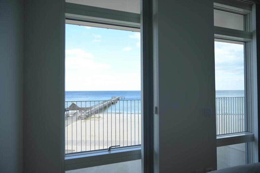 Nespecifikovaný výhled na moře nebo výhled na moře při pohledu z aparthotelu