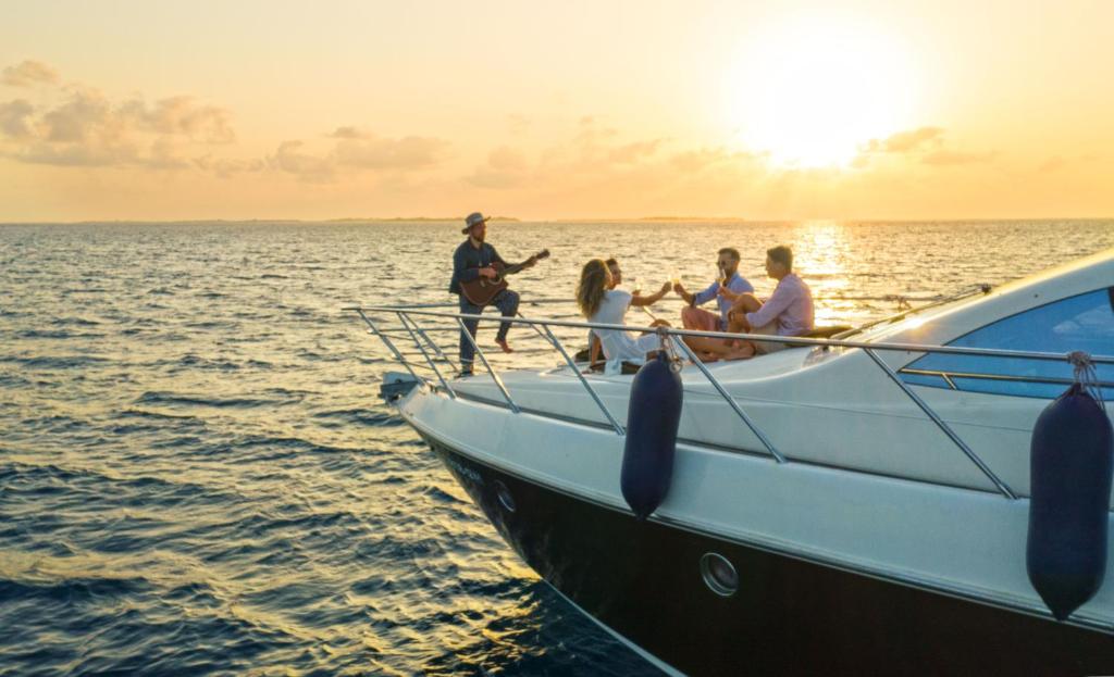 Hosté ubytování Kuda Villingili Maldives, Free Return Transfers 03 nights & above