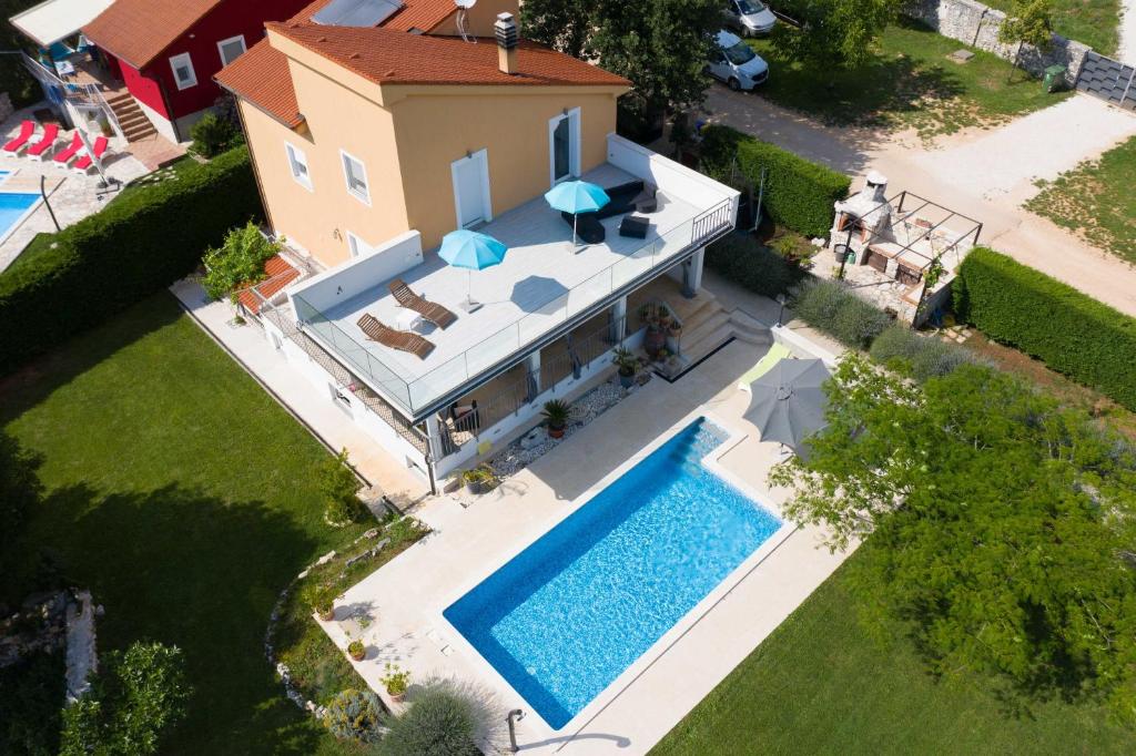 Bazén v ubytování Villa Margherita nebo v jeho okolí