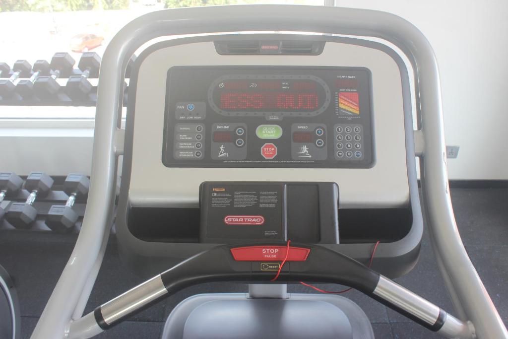 Fitness centrum a/nebo fitness zařízení v ubytování Zone By The Park Coimbatore